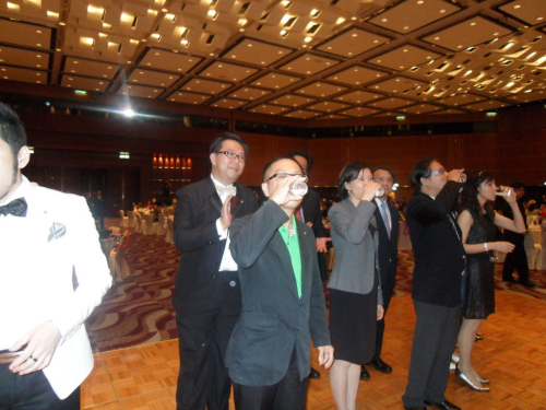 2015-05-14_555418dad4773